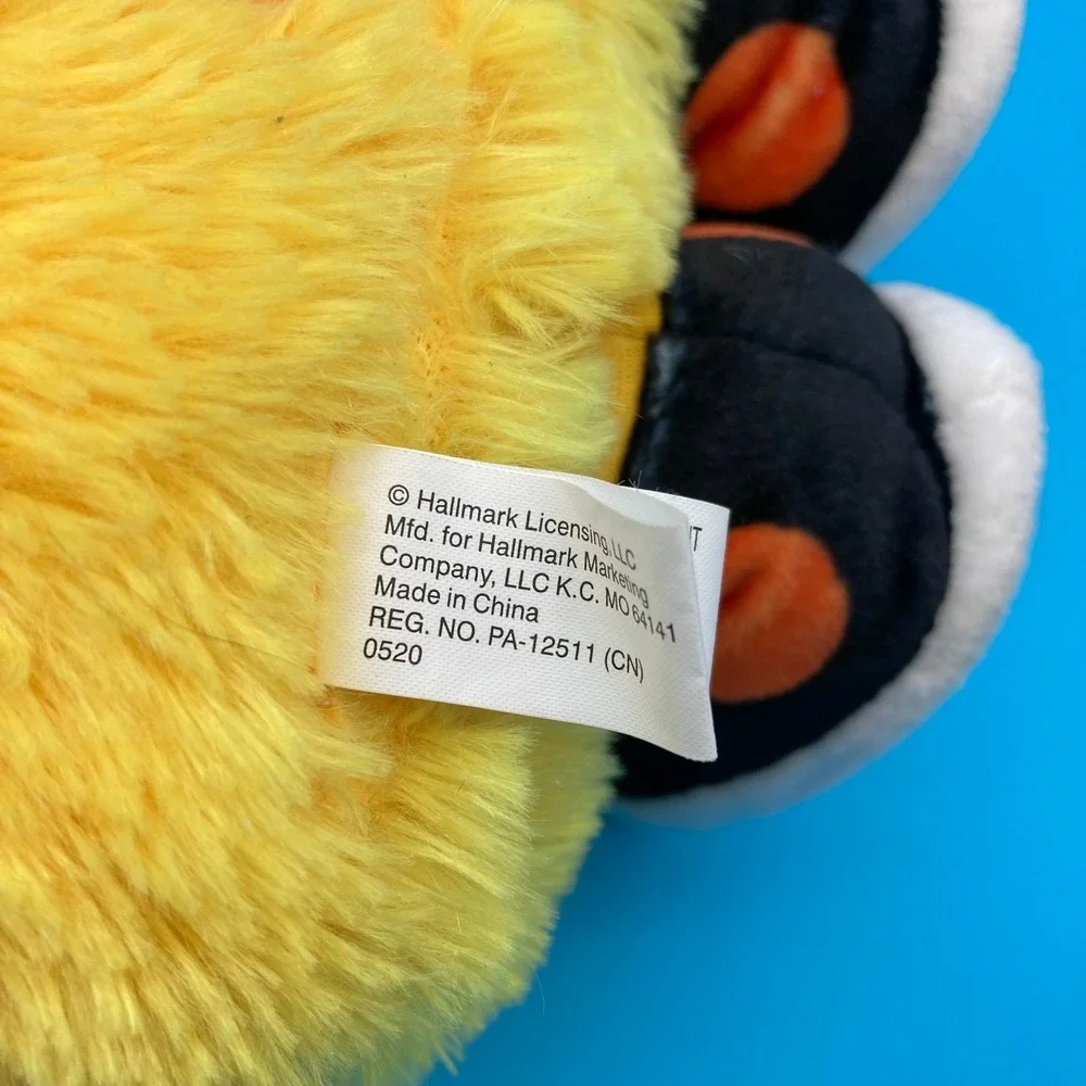 Hallmark Dancin' Tricky Treat Candy Corn Musical Animated Plush 2020 Halloween - Picture 12 of 12